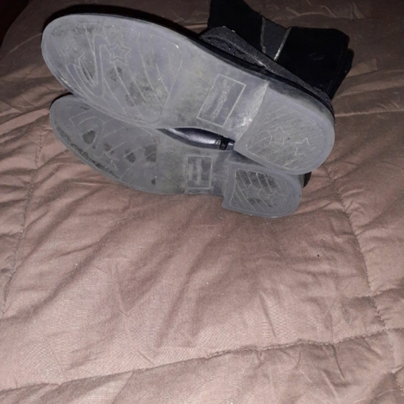 American Eagle Boots - Picture 2 of 4